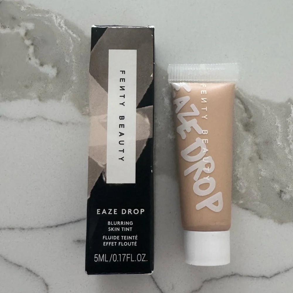🌸5/$25🌸 Fenty Beauty eaze drop blurring skin tint in 5